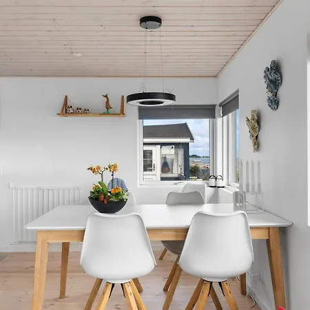 Folkhart - 10m From The Sea By Interhome 펜션 *
