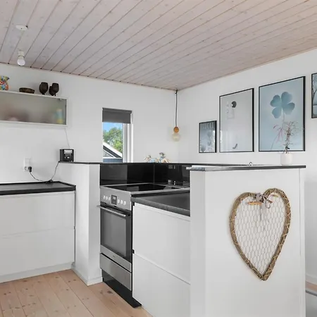 펜션 Folkhart - 10m From The Sea By Interhome Otterup
